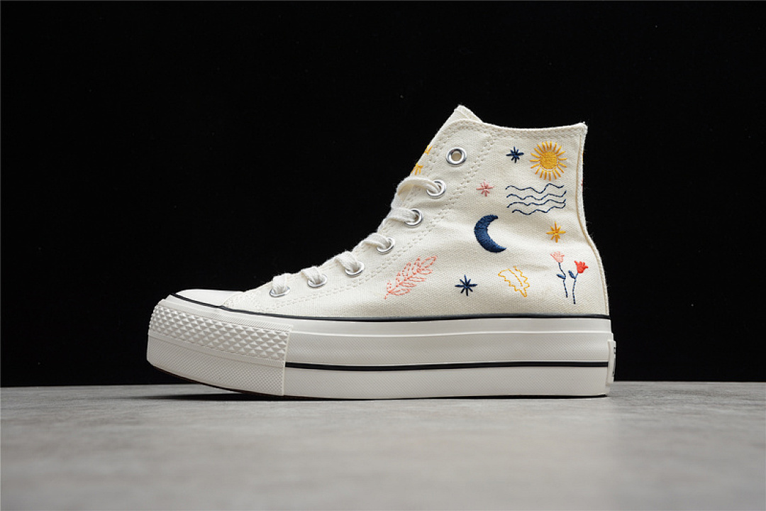 Converse [571086C]-[CHUCK TAYLOR ALL STAR PLATFORM HIGH IT'S OKAY TO WANDER EGRET/VINTAGE WHITE/BLACK], photo 1