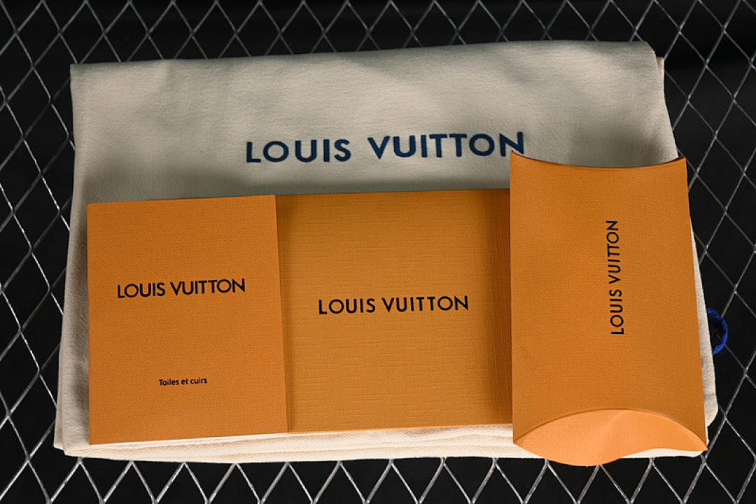Louis Vuitton [TRAINER WHITE/BLUE]-[WOMAN:35-39]-[MAN:40-45] - Image 3