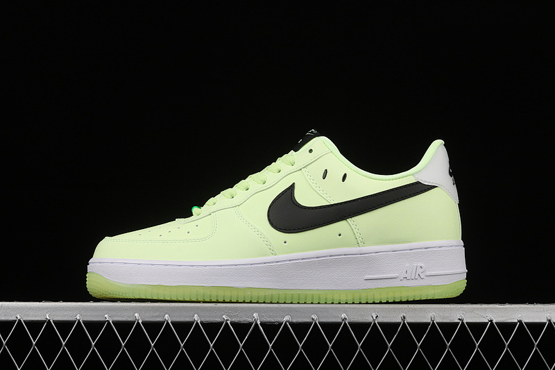Nike Nike AIR FORCE 1 LOW 07 LX BARELY VOLT/BLACK/WHITE/BLACK · CT3228-701, photo 1