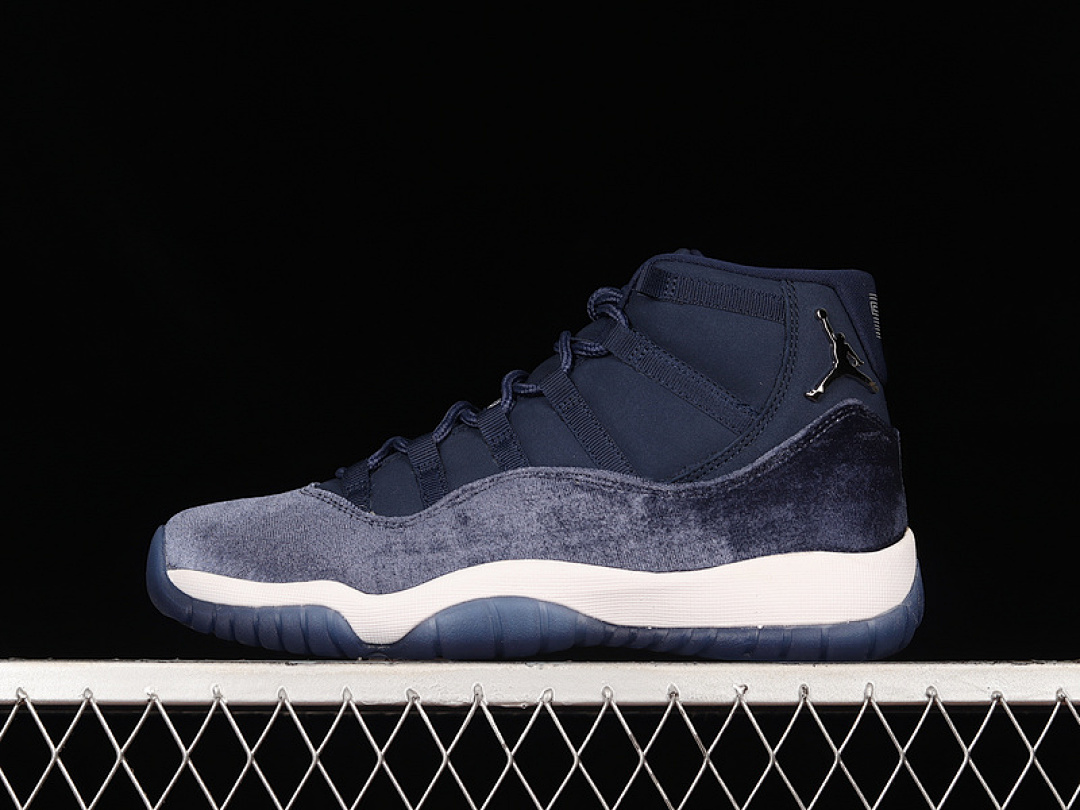 Jordan [AR0715-441]-[AIR JORDAN 11 RETRO NAVY VELVET MIDNIGHT NAVY/METALLIC SILVER/WHITE], photo 1