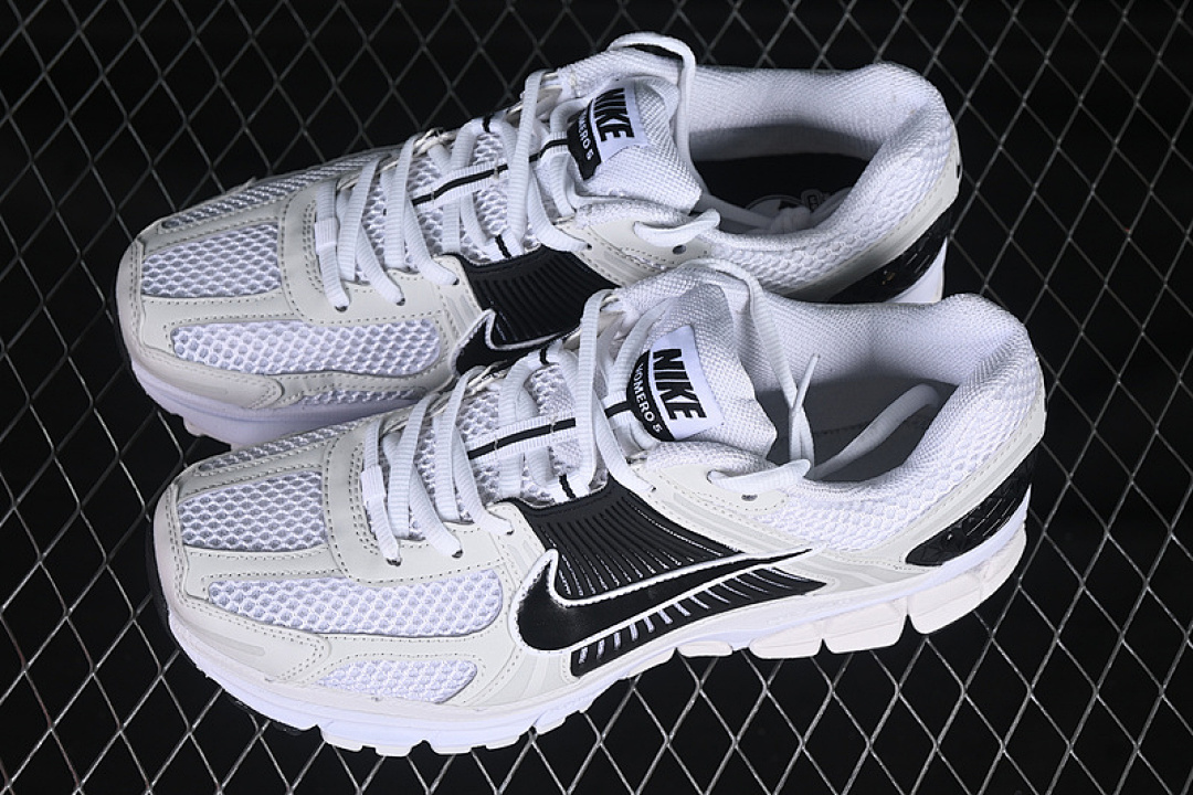Nike [FB9149-101]-[AIR ZOOM VOMERO 5 WHITE/PLATINUM TINT/METALLIC PLATINUM/BLACK]-[UNISEX:36-46] - Image 11