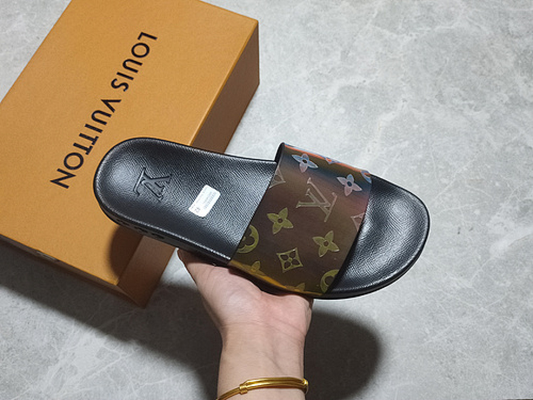 Louis Vuitton [L*V WATERFRONT SLIPPERS BLACK/BLACK/BROWN]-[WOMAN:35-39]-[MAN:40-45], photo 1
