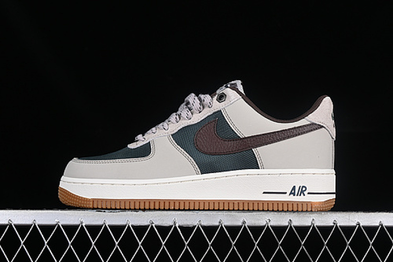 Nike Nike AIR FORCE 1 07 LOW CREAM/EARTH/VINTAGE GREEN/SAIL/GUM MEDIUM BROWN · FQ8823-236, photo 1