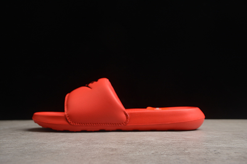 Nike Nike SB BENASSI VICTORI ONE SLIDE UNIVERSITY RED/BLACK · CN9675-600, photo 1