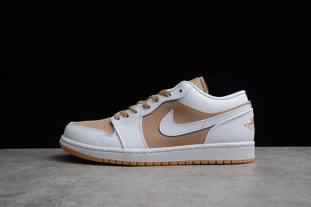 Jordan [DN6999-100]-[CJ AIR JORDAN 1 LOW WHITE/WHITE/HEMP/GUM YELLOW]-[MAN:40-45], photo 1
