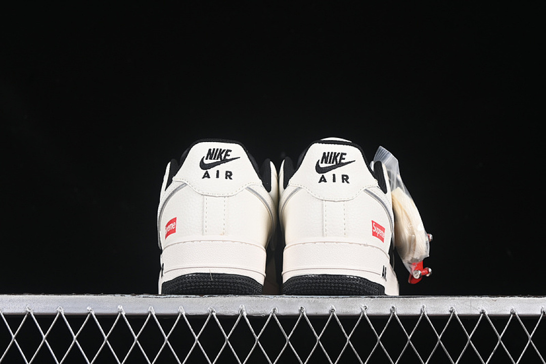 Nike [HH7518-056]-[AIR FORCE 1 07 LOW SUPREME WHITE/BLACK]-[WOMAN:36-39]-[MAN:40-45] - Image 14