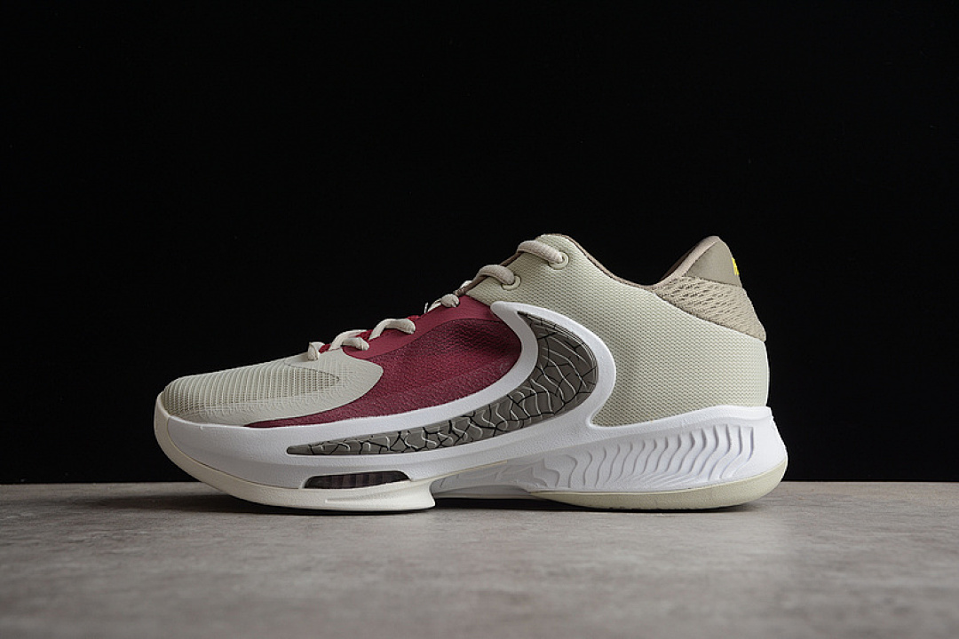 ZOOM FREAK 4 LIGHT KHAKI/WHITE/RED · DJ6149-002, photo 1