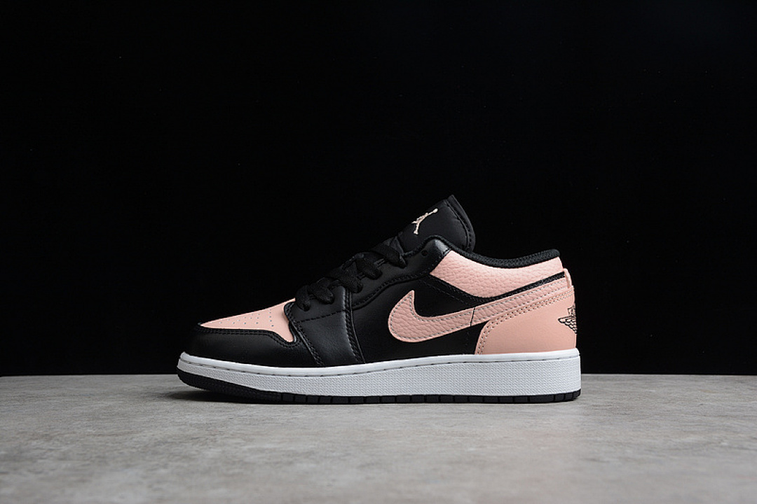 Jordan CJ AIR Jordan 1 LOW CRIMSON TINT BLACK/HYPER PINK/WHITE · 553560-034, photo 1