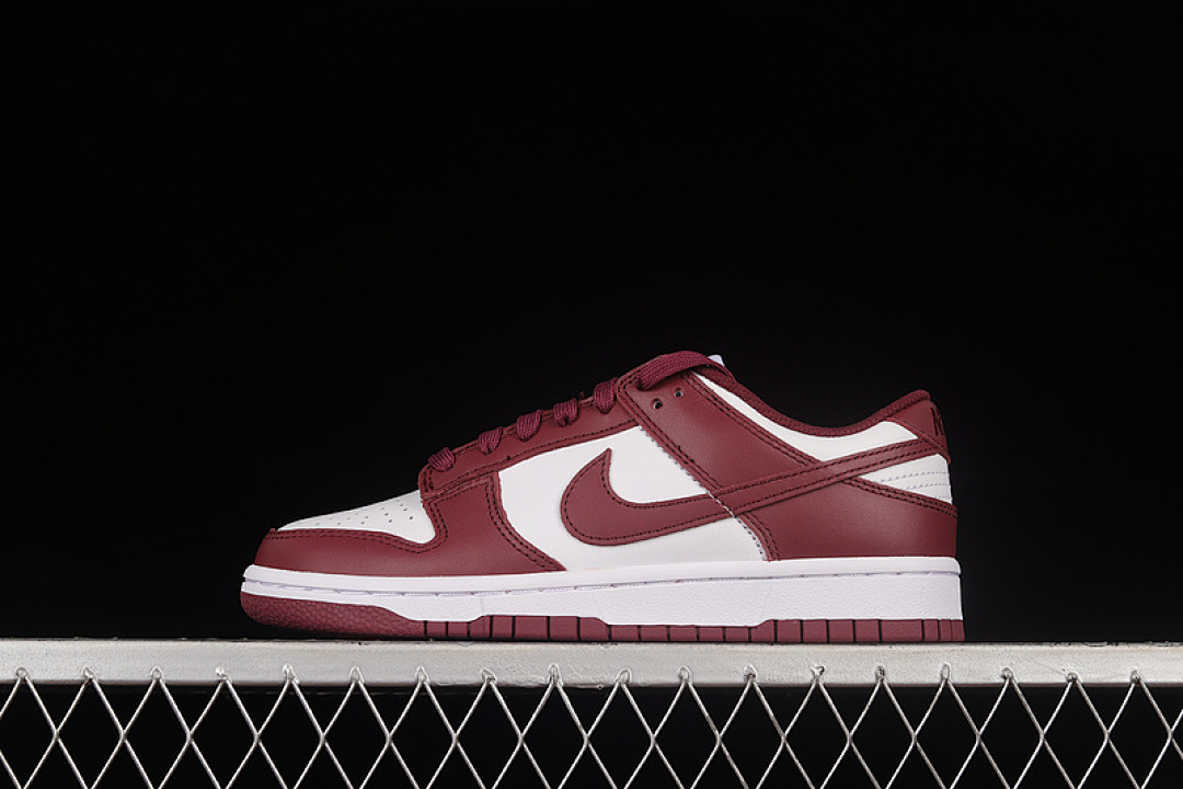 Unbranded [DD1503-108]-[SB DUNK LOW TEAM RED/BORDEAUX/WHITE]-[WOMAN:36-39]-[MAN:40-47.5], photo 1