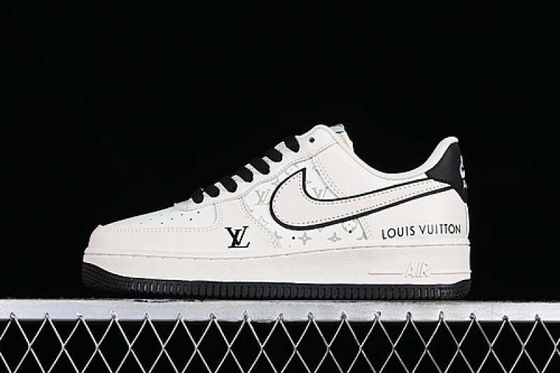 Nike Nike AIR FORCE 1 07 LOW WHITE/GREY/BLACK · FB0788-100, photo 1