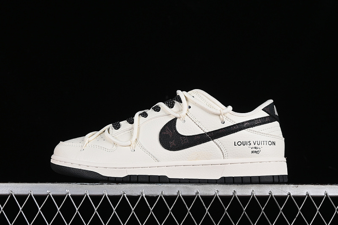 Off-White Nike SB DUNK LOW L*V OFF WHITE/BLACK · JJ5688-103, photo 1