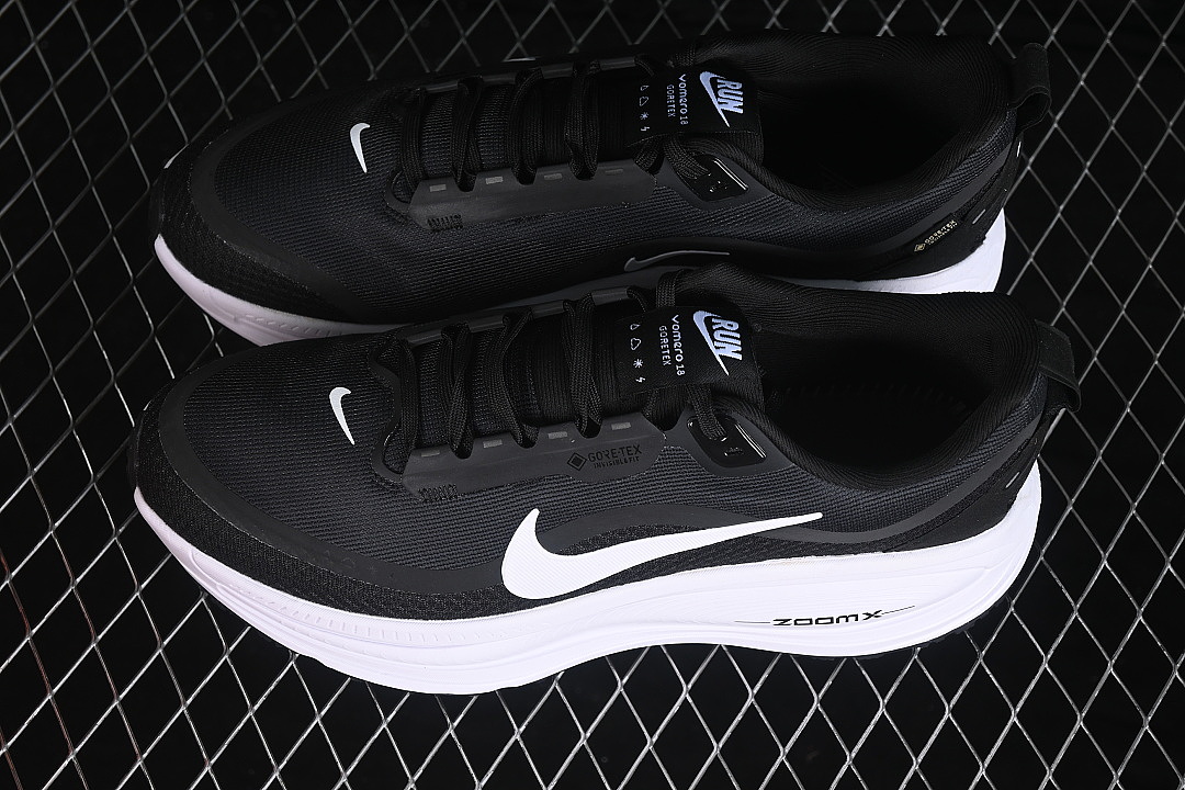 Nike [HQE98-024]-[AIR ZOOM VOMERO 18 CASUAL RUNNING SHOES BLACK/WHITE]-[WOMAN:36-39]-[MAN:40-46] - Image 10