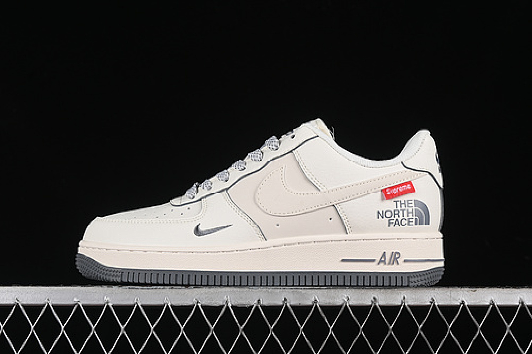 Nike [XZ1996-710]-[AIR FORCE 1 07 LOW SUPREME WHITE/GREY]-[WOMAN:36-39]-[MAN:40-45], photo 1