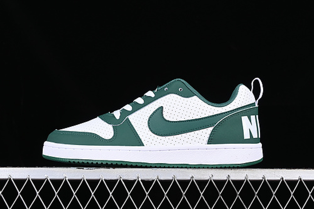 Unbranded [FN3440-131]-[COURT BOROUGH LOW BG WHITE/GREEN]-[WOMAN:36-39]-[MAN:40-44], photo 1