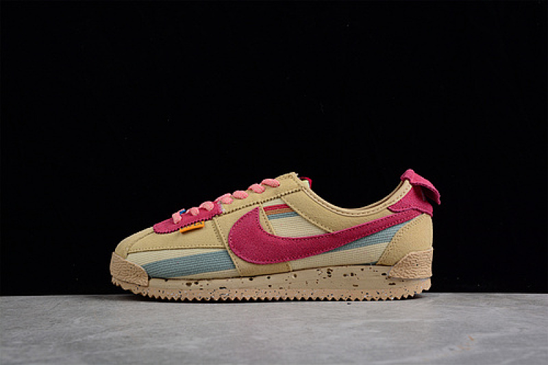 UNION X NK CORTEZ EARTHY YELLOW/EARTHY YELLOW/PINK · DR1413-200, photo 1
