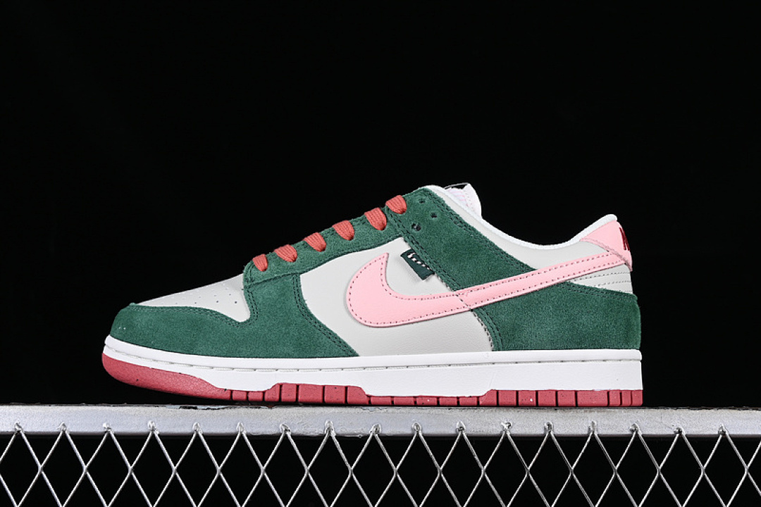 Unbranded [FN8923-061]-[DUNK LOW ALL PETALS UNITED LIGHT BONE/SAIL/FIR GREEN/SAKURA (PINK]), photo 1