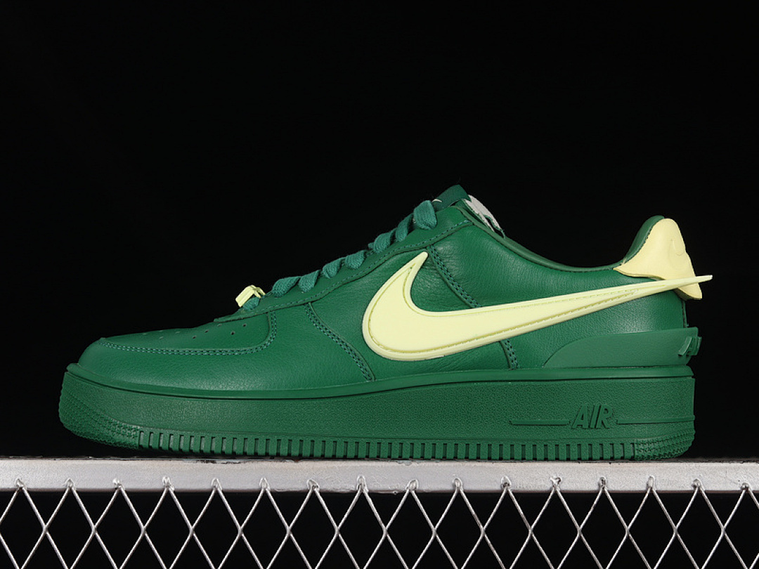 Nike [DV3464-300]-[AMBUSH AIR FORCE 1 LOW PINE GREEN/PINE GREEN/CITRON]-[WOMAN:36-39]-[MAN:40-47.5], photo 1