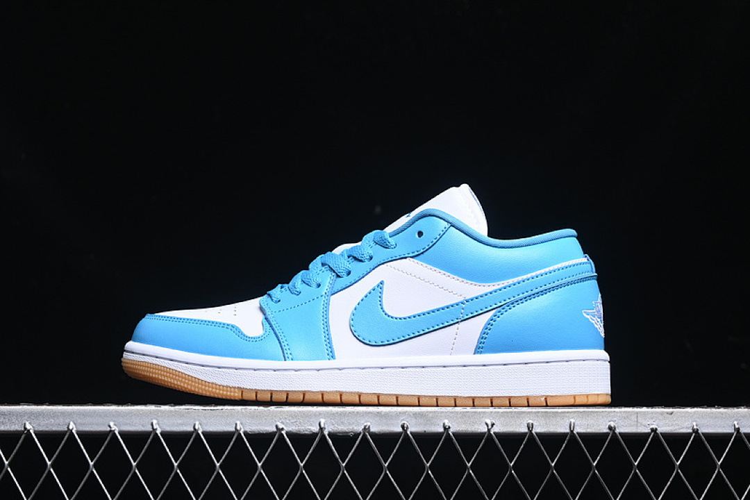 Jordan [DC0774-104]-[AIR JORDAN 1 LOW WHITE/DARK POWDER BLUE/GUM LIGHT BROWN]-[UNISEX:36-46], photo 1