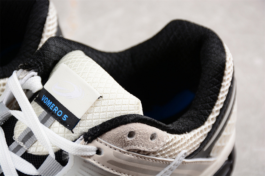Nike [FN7469-110]-[ZOOM VOMERO 5 SP WHITE/GREY/BLACK]-[WOMAN:36-39]-[MAN:40-45] - Image 7