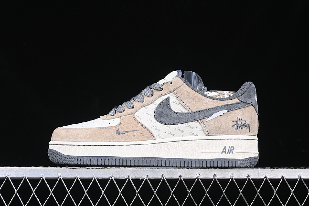 Nike Nike AIR FORCE 1 07 LOW WHITE/GREY/BROWN · XZ6188-888, photo 1