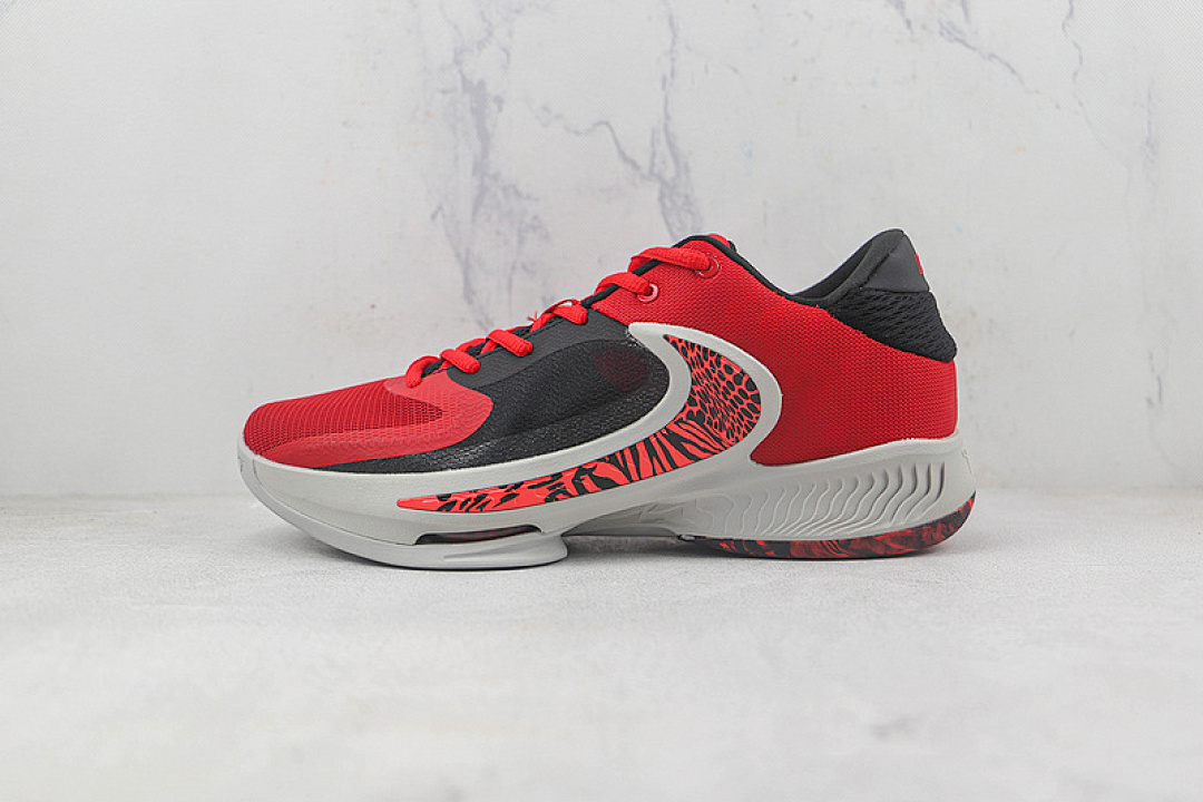 ZOOM FREAK 4 UNIVERSITY RED/BLACK/WHITE · DJ6149-600, photo 1