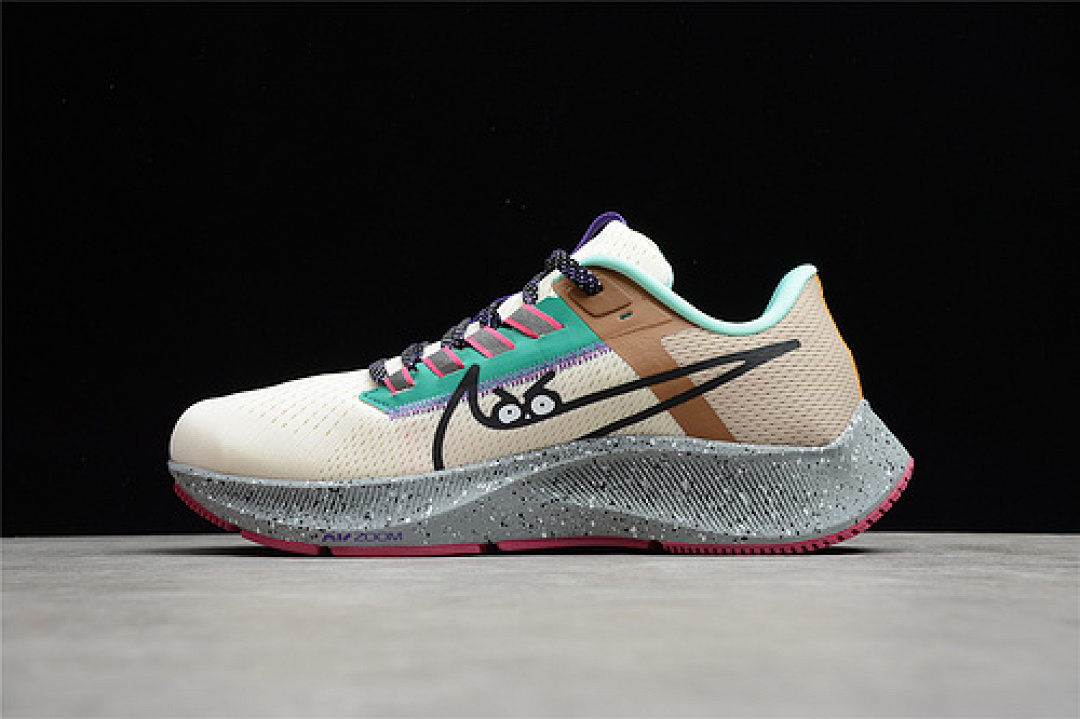 Nike Nike AIR ZOOM PEGASUS 38 BEIGE/BROWN/BLACK · DO2337-100, photo 1