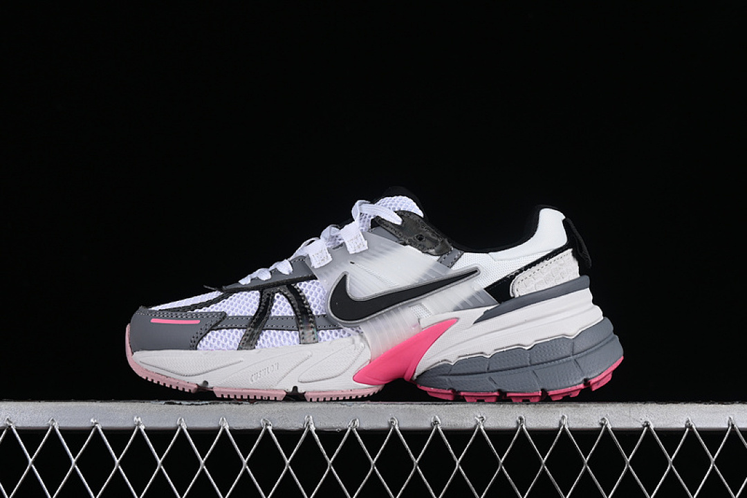 V2K RUNTEKK RUN YEAR OF THE DRAGON WHITE/BLACK/COOL GREY/MULTI · FZ5061-100, photo 1
