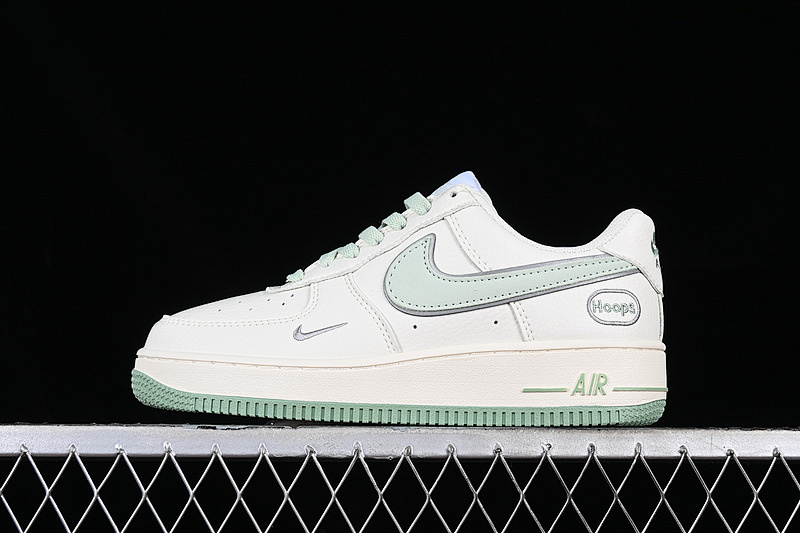 Nike Nike AIR FORCE 1 07 LOW HOOPS WHITE/GREEN · HP2369-007, photo 1