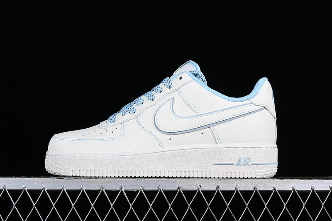 Nike Nike AIR FORCE 1 07 LOW BLUE/WHITE · TB5636-122, photo 1