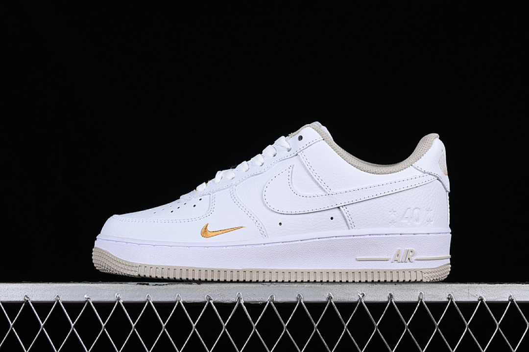 Nike Nike AIR FORCE 1 07 LOW WHITE/RED · DD1225-007, photo 1
