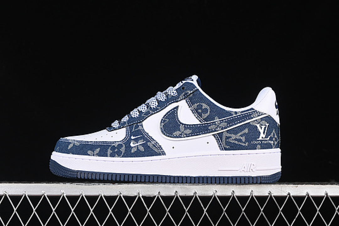 Nike [CW2288-111]-[AIR FORCE 1 07 LOW BLUE/WHITE]-[WOMAN:36-39]-[MAN:40-45], photo 1