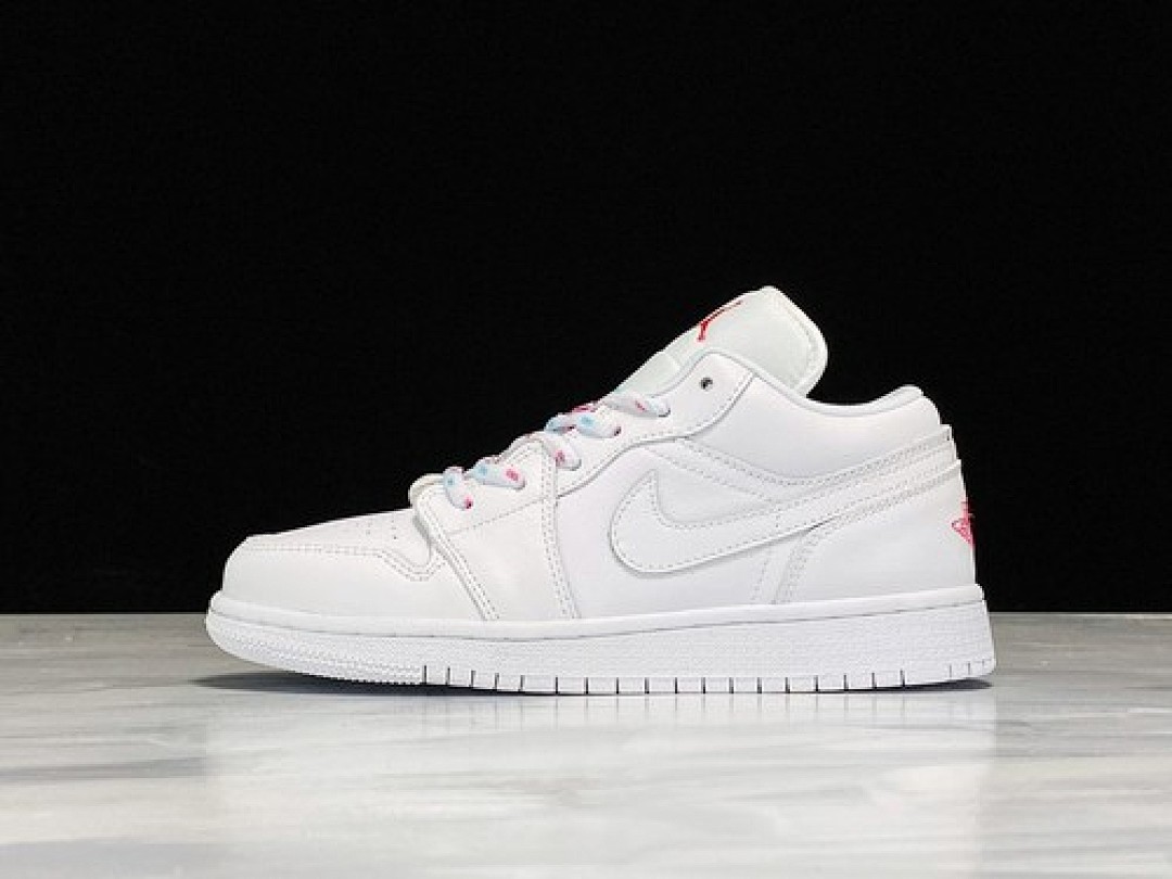 Jordan Jordan TRAVIS SCOTT X SB DUNK LOW WHITE/PINK · 554723-102, photo 1