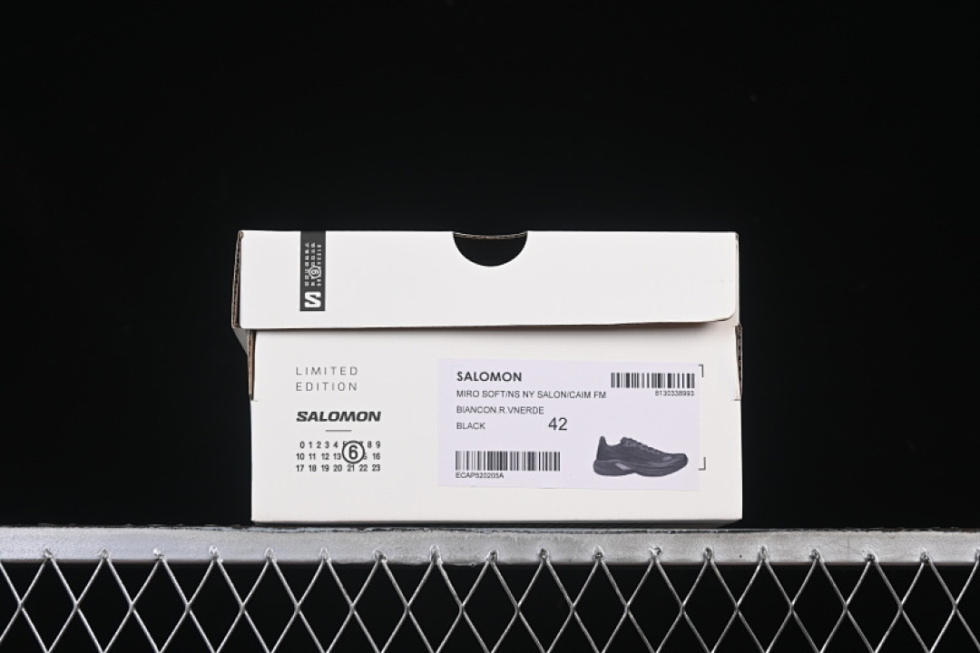On Running [MM6 MAISON MARGIELA SPECTUR BLACK]-[WOMAN:36-39]-[MAN:40-45] - Image 10