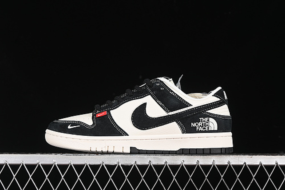Unbranded [SJ1089-011]-[SB DUNK LOW BLACK/WHITE]-[WOMAN:36-39]-[MAN:40-45], photo 1