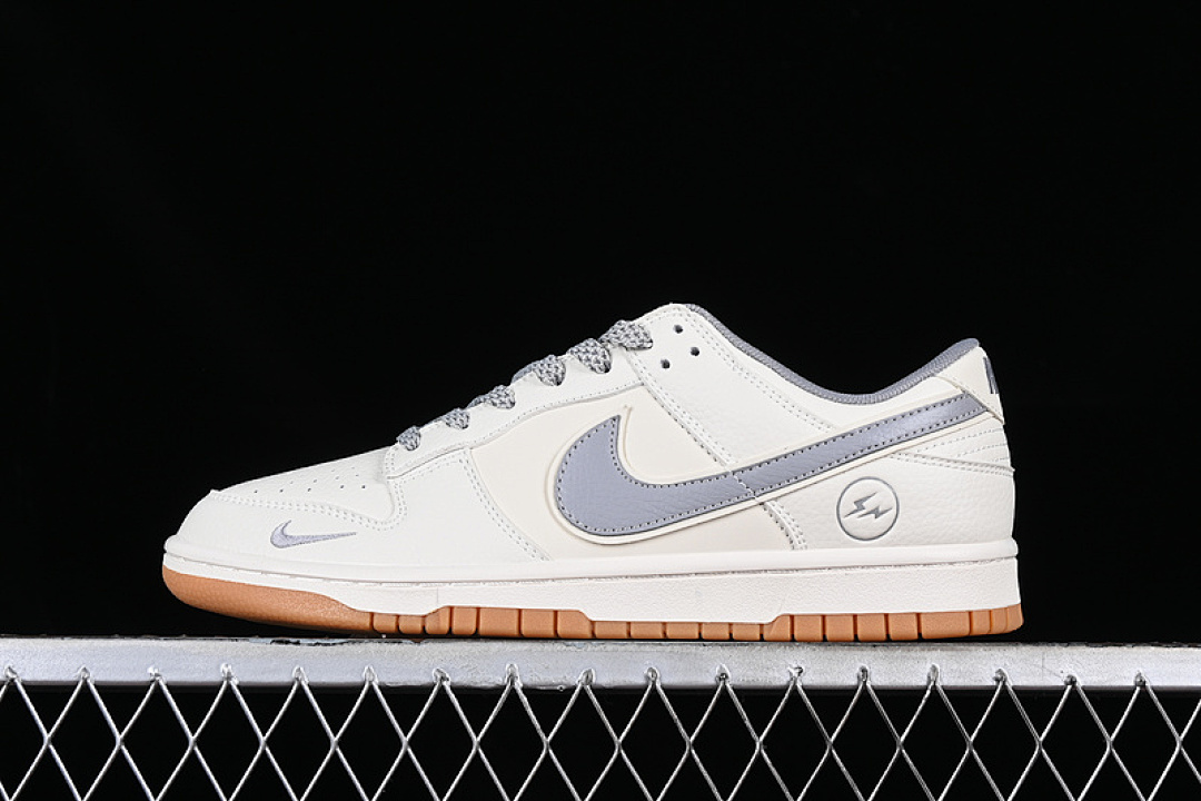 Unbranded [XD1688-013]-[SB DUNK LOW WHITE/BEIGE/GREY]-[WOMAN:36-39]-[MAN:40-45], photo 1