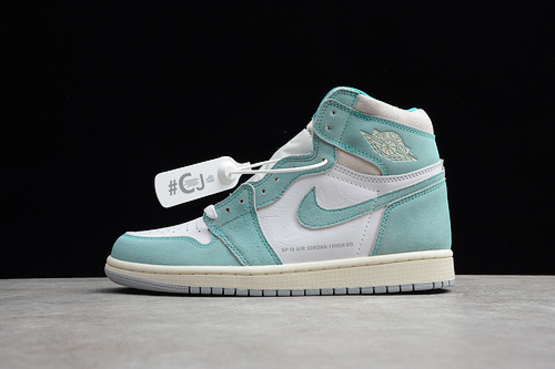 Jordan CJ AIR Jordan 1 RETRO HIGH TURBO GREEN/SAIL-WHITE · 555088-311, photo 1