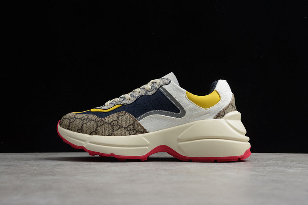 On Running On Running [GU*CCI SHOES WHITE/BLUE/LIGHT GRAY-YELLOW]-[WOMAN:35-39], photo 1