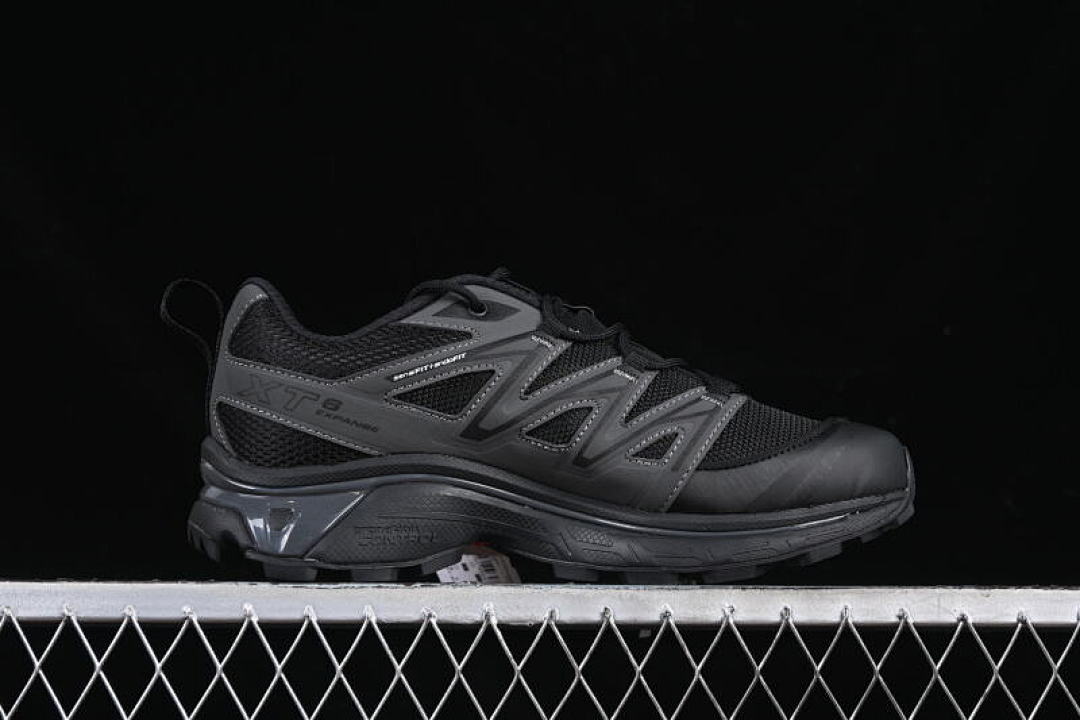 On Running [417413-20]-[XT-6 CHROMATIC BLACK/DARK GRAY]-[WOMAN:36-39]-[MAN:40-45] - Image 15