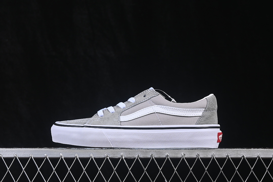 Unbranded [VN0A4UUKIYP]-[SK8 LOW STRIPED SKATE SHOES LIGHT GRAY/GREY]-[WOMAN:35-39]-[MAN:40-44], photo 1