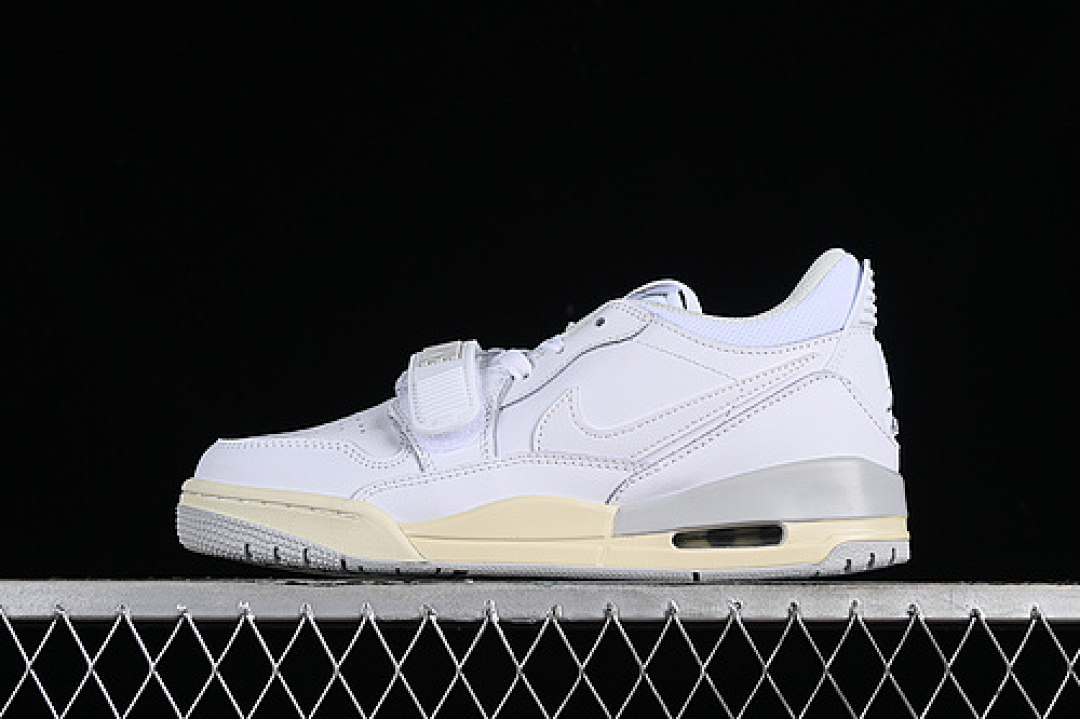 Jordan [HJ9199-111]-[AIR JORDAN LEGACY 312 LOW AJ312 WHITE/GREY]-[WOMAN:36-39]-[MAN:40-46], photo 1