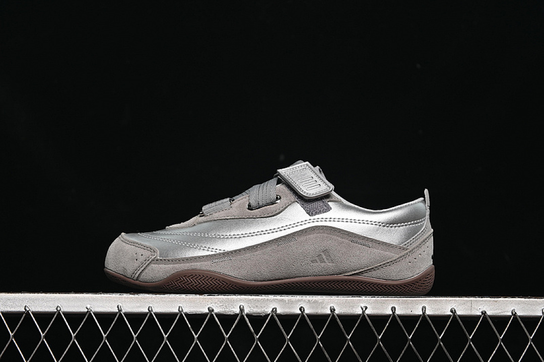 Unbranded [JQ9392]-[URBAN REVERIE GREY/SILVER]-[WOMAN:36-39]-[MAN:40-45], photo 1