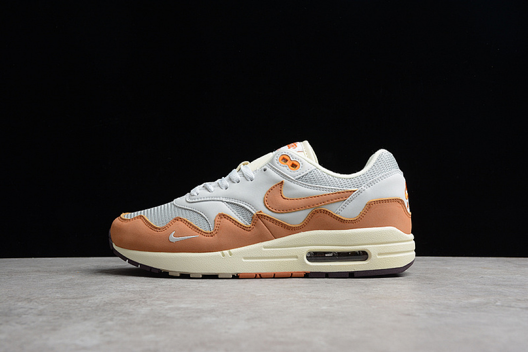 Patta [DH1348-001]-[PATTA AIR MAX 1 METALLIC SILVER/MONARCH/PURE PLATINUM]-[WOMAN:36-39]-[MAN:40-46], photo 1