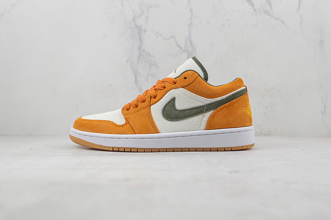 Jordan AIR Jordan 1 LOW SE CERAMIC WHITE/MEDIUM OLIVE/LIGHT CURRY · DH6931-102, photo 1