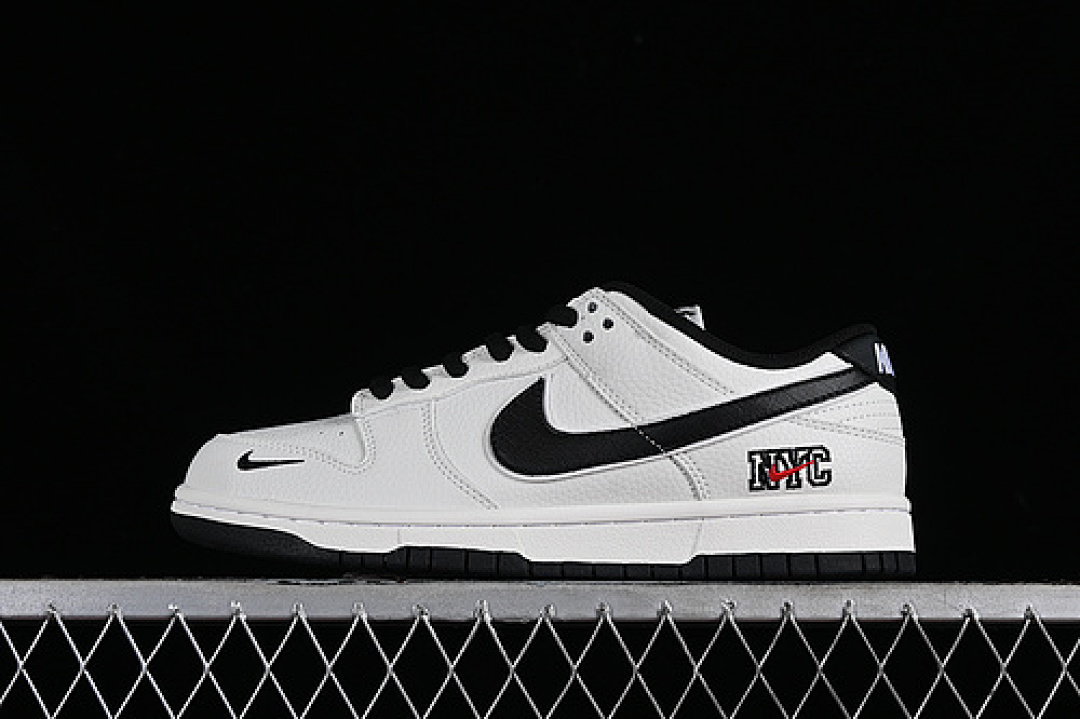 Unbranded [NC2103-301]-[SB DUNK LOW NYC WHITE/BLACK/GREY]-[WOMAN:36-39]-[MAN:40-45], photo 1