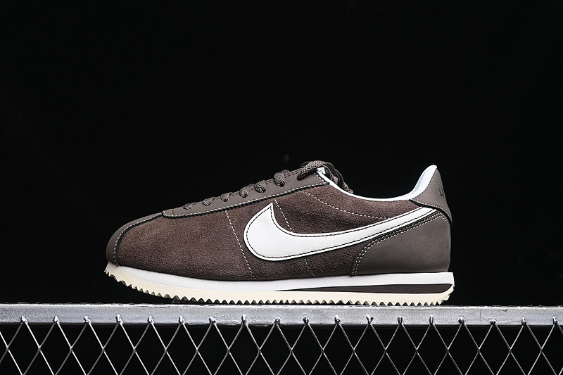 CLASSIC CORTEZ LEATHER BAROQUE BROWN/COCONUT MILK/IRONSTONE/SAIL · FQ8144-237, photo 1