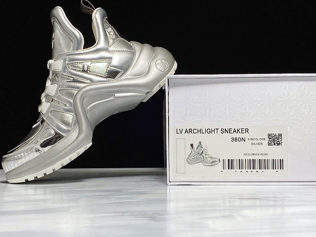 Arc'teryx [L*V SCI-FI SNEAKERS METALLIC SILVER/METALLIC SILVER]-[WOMAN:35-40] - Image 5