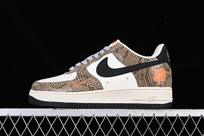 Nike Nike AIR FORCE 1 07 LOW WHITE/BLACK/BROWN · BS9055-830, photo 1