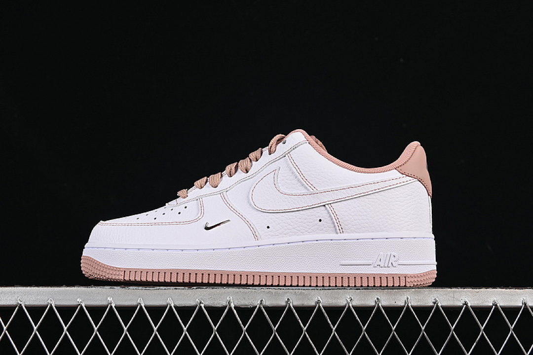 Nike [IB6543-100]-[AIR FORCE 1 07 LOW WHITE/BROWN]-[WOMAN:36-39]-[MAN:40-45] - Image 2