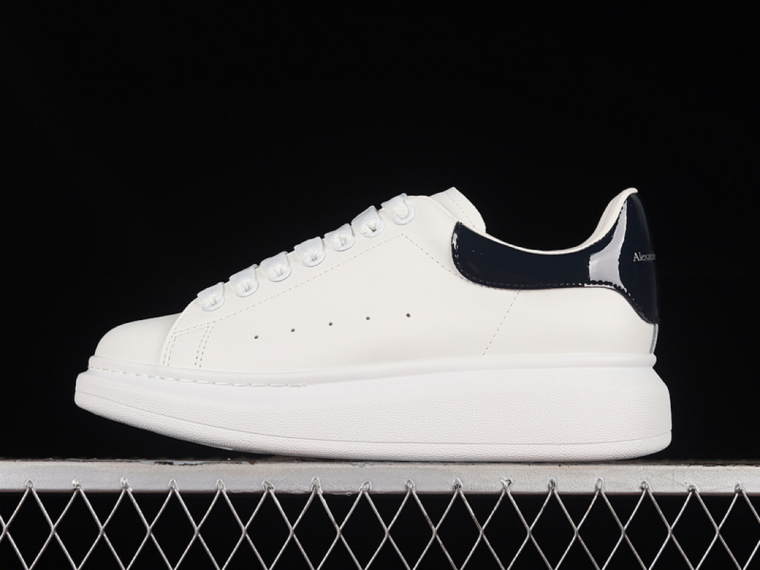 Alexander McQueen [ALEXANDER MCQUEEN WHITE/BLACK]-[WOMAN:35-39]-[MAN:40-44], photo 1