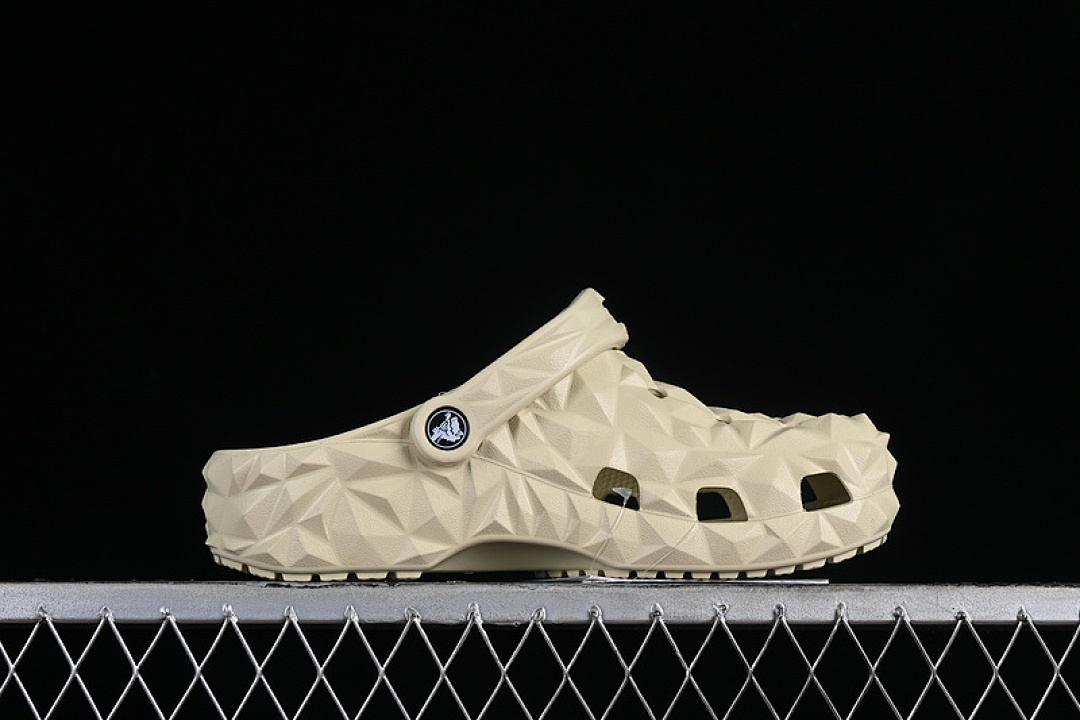 Crocs [CROCS HORCHATA]-[WOMAN:34-39]-[MAN:40-46] - Image 11